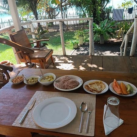 Beach House Kalukatiya - Family Villa, Seaview Room, Garden Room Диквела Екстериор снимка