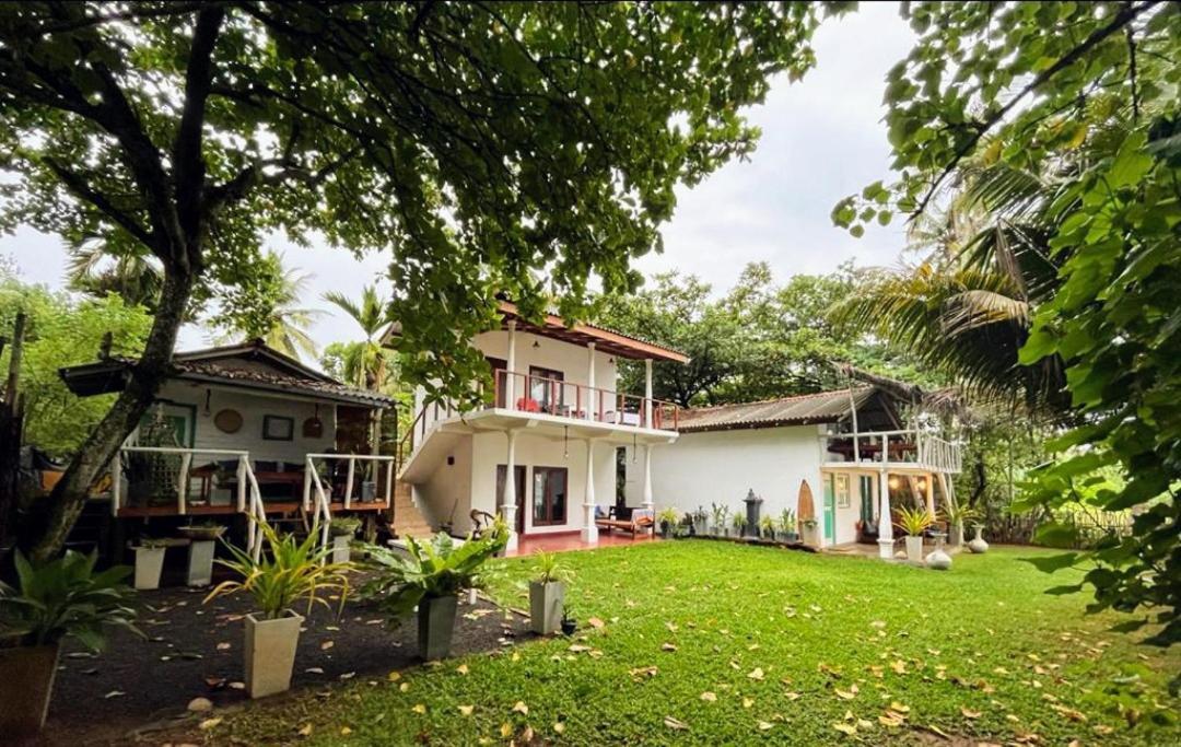 Beach House Kalukatiya - Family Villa, Seaview Room, Garden Room Диквела Екстериор снимка